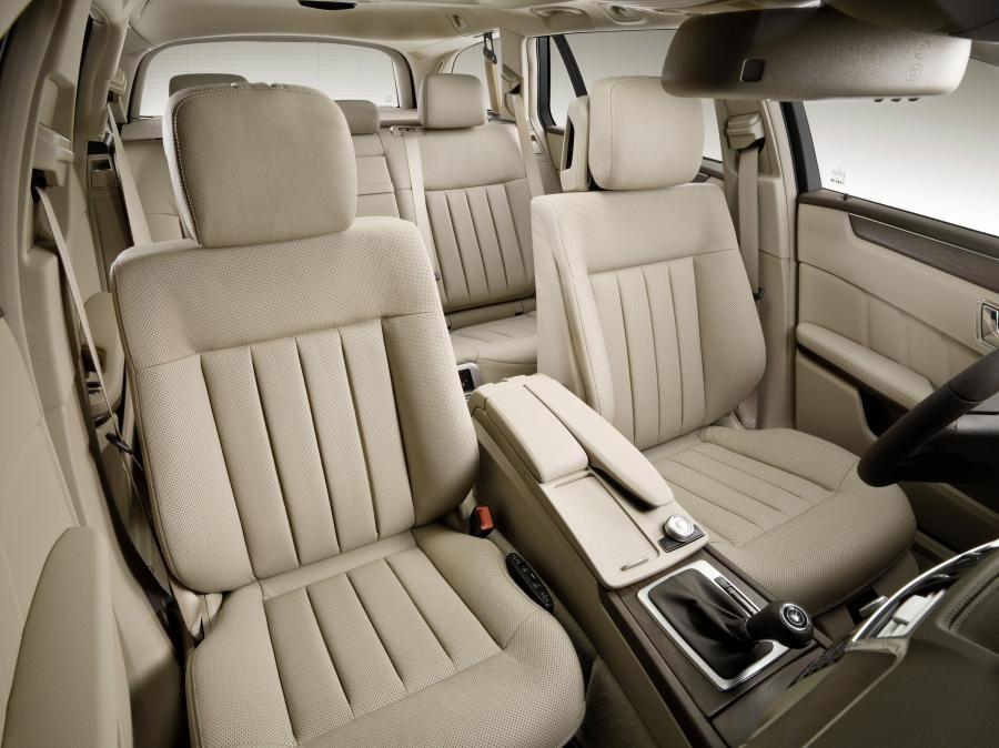  Mercedes-Benz E-Class Estate 2010 года  (фото 10 из 65)